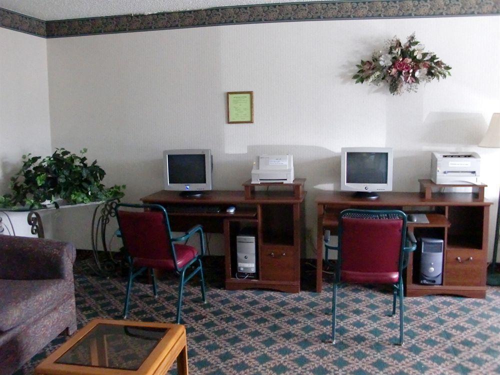 Travelstar Inn & Suites Colorado Springs Buitenkant foto
