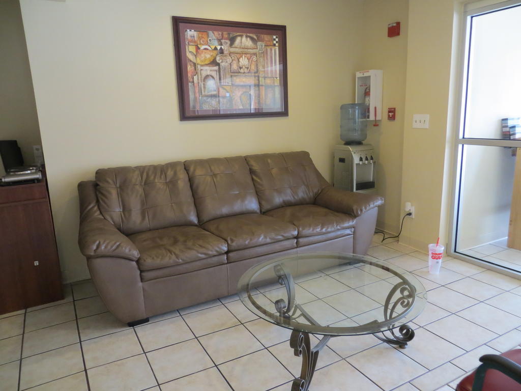 Travelstar Inn & Suites Colorado Springs Buitenkant foto