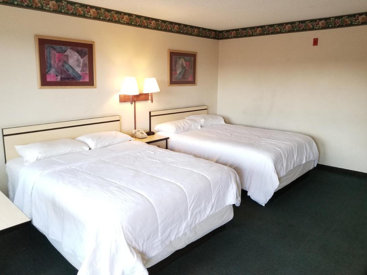 Travelstar Inn & Suites Colorado Springs Buitenkant foto